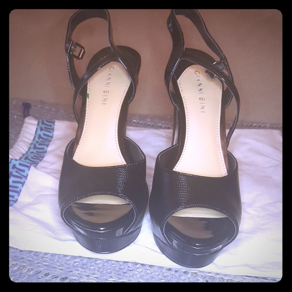 Brand New SZ 10 Gianni Bini Platforms